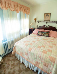 Filomena Suite Rental in Cape May - Bedroom Lodging